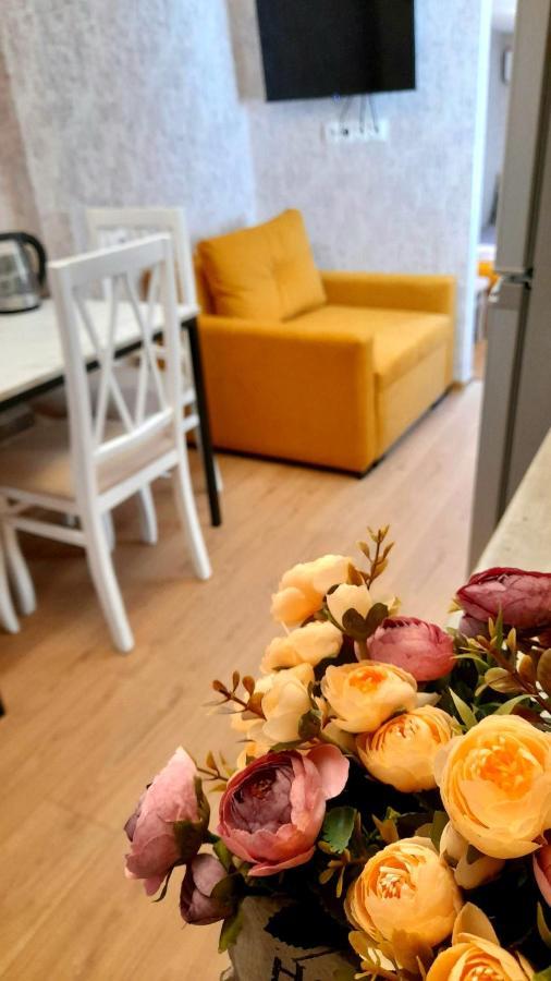 Yellow Apartment Tbiliszi Kültér fotó