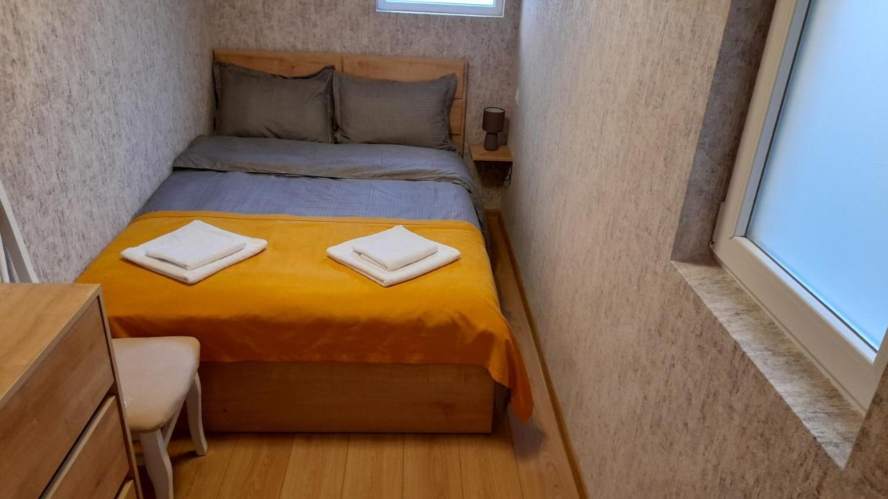 Yellow Apartment Tbiliszi Kültér fotó